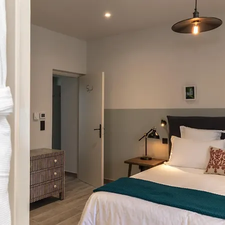 Hotell Mas Du Brulat 4*