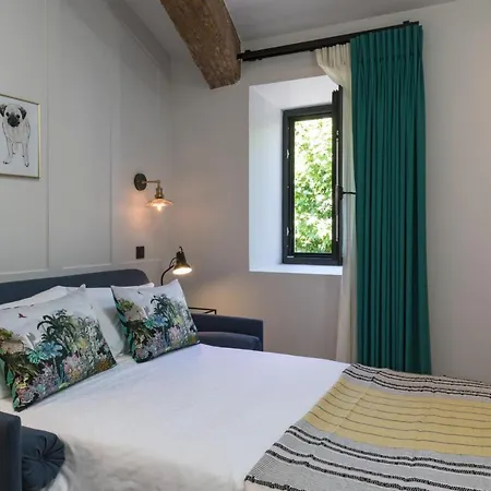 Hotel Mas Du Brulat 4*