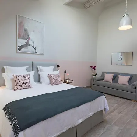 Hotel Mas Du Brulat 4*